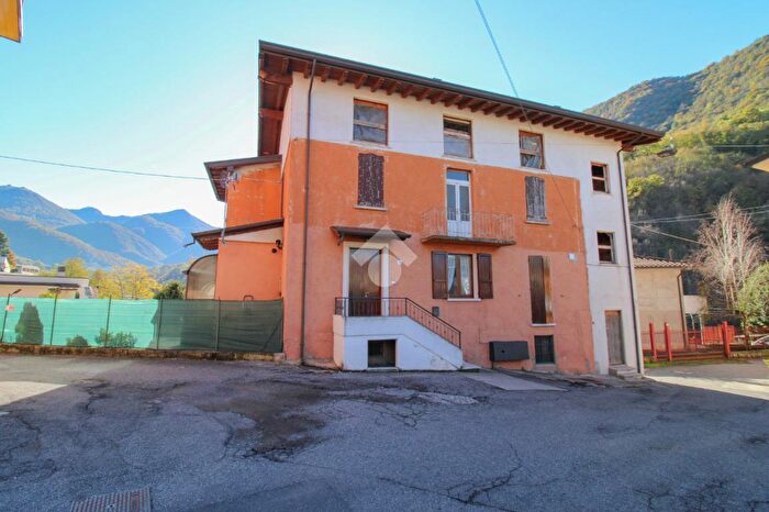 Appartamento quadrilocale in vendita in Via Tito Speri, Lumezzane