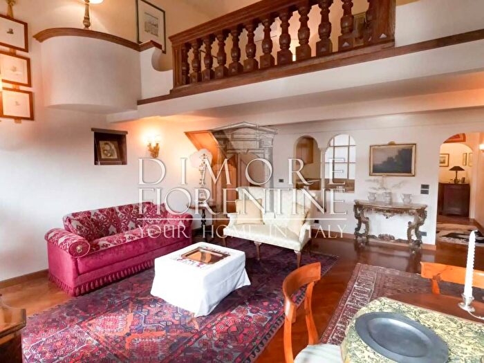 Appartamento quadrilocale in affitto in Via Maggio, Santo Spirito, Firenze