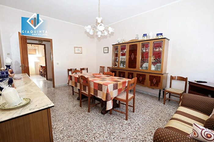 Appartamento quadrilocale in vendita in Viale della Libertà N, Ramacca