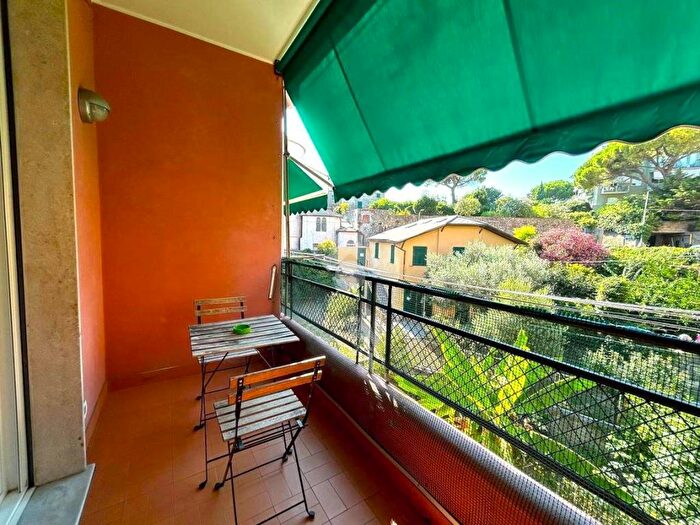 Appartamento quadrilocale in affitto in Appartamento Via Vittorino Era, Sturla, Genova