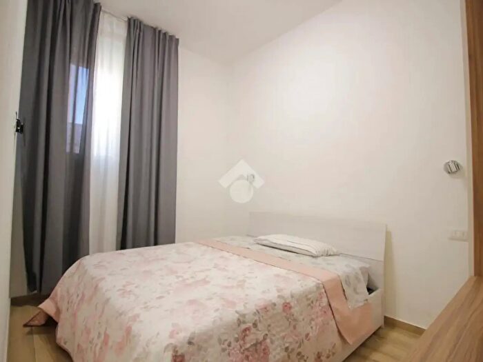 Appartamento trilocale in vendita in Via E Ponente, Bologna