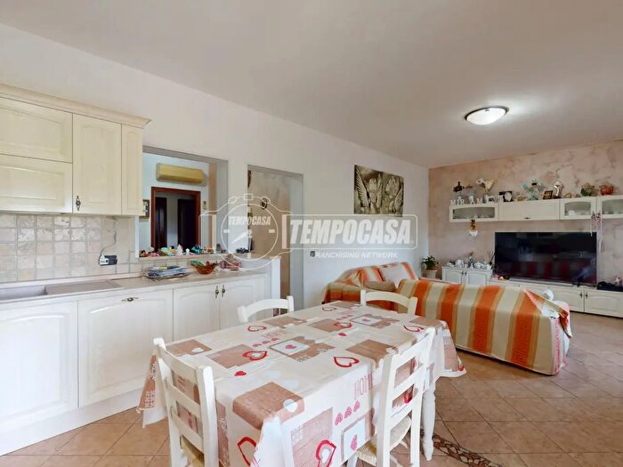 Appartamento quadrilocale in vendita in Via Giuseppe Donati, Carpi