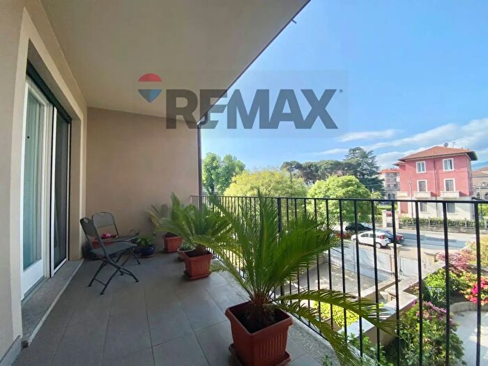 Appartamento bilocale in vendita in Intra Via Rosa Franzi, Verbania