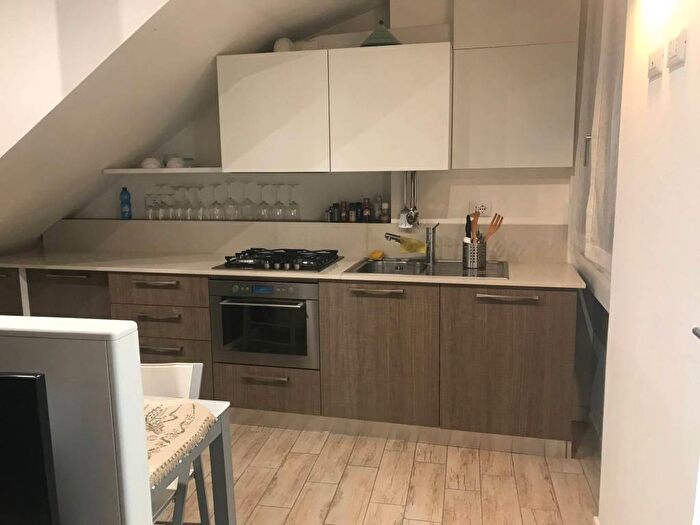 Appartamento bilocale in affitto in Vicolo dei Fabbri, Sarnico