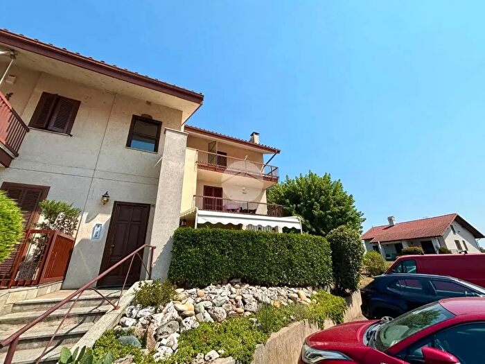 Appartamento quadrilocale in vendita in Via Largo Castello, Castagnole Piemonte