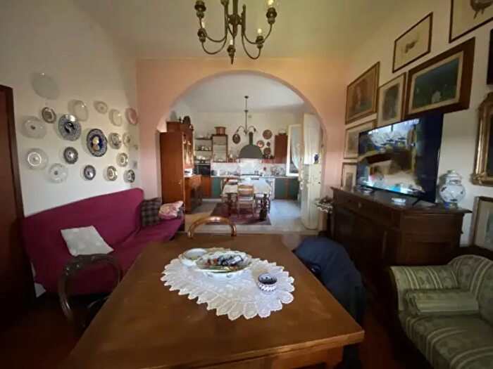 Casa con 6 locali in vendita in Via Dismano, Ravenna