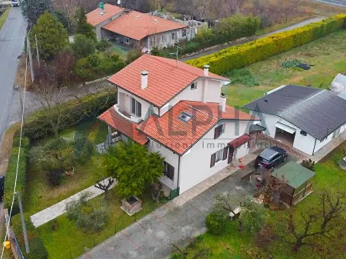 Casa con 5 locali in vendita in Via Fiumicino, San Mauro Pascoli