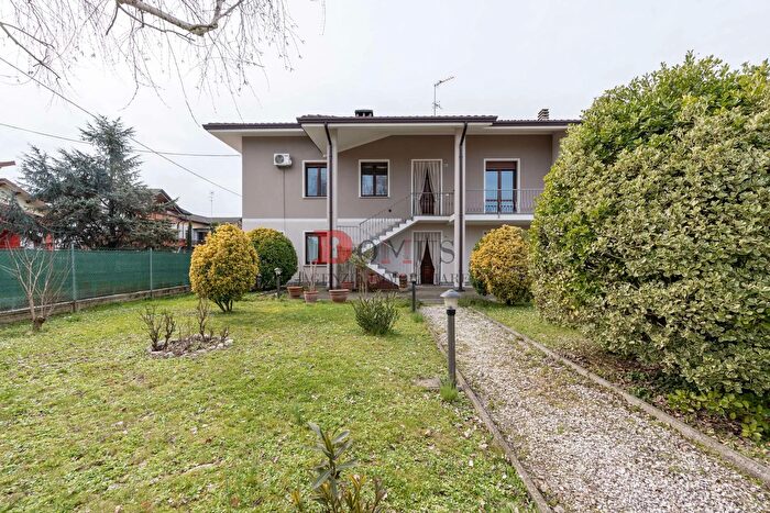 Casa con 6 locali in vendita in Via Mantovana a, Pegognaga