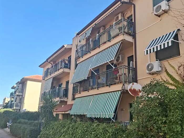 Appartamento trilocale in vendita in Palermo