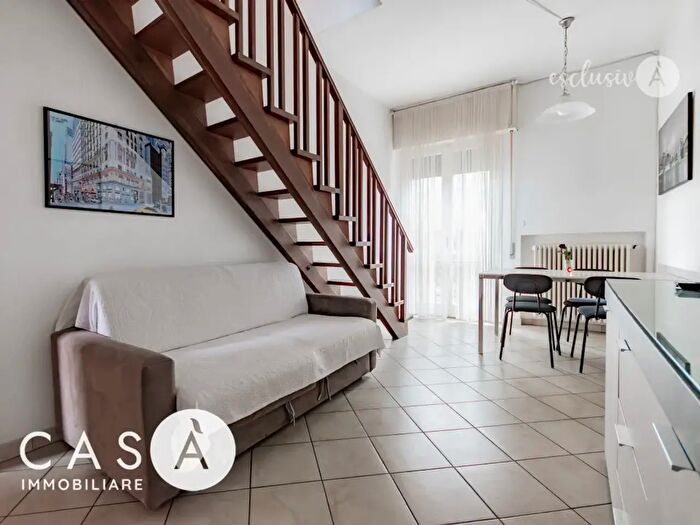 Appartamento trilocale in vendita in Via Canova, Cesenatico