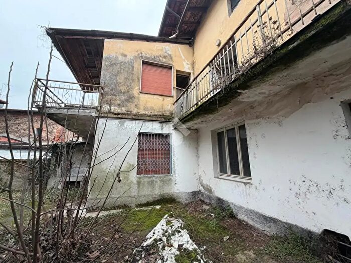 Case in Vendita e in Affitto - 3