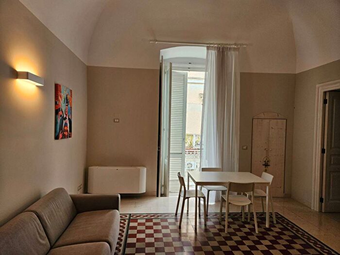 Appartamento bilocale in affitto in Via Aldo Moro, Trani