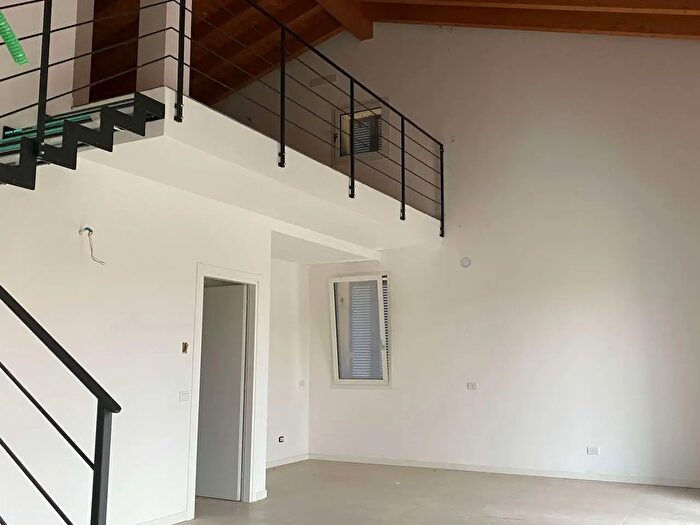 Appartamento con 5 locali in vendita in Rottofreno