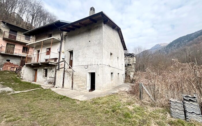 Casa in vendita in Strada Comunale Condove Mocchie, Condove
