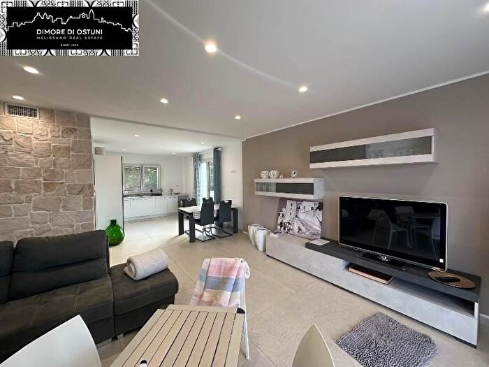 Casa trilocale in affitto in Ostuni