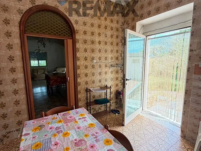 Casa con 7 locali in vendita in Cda Monte, Larino