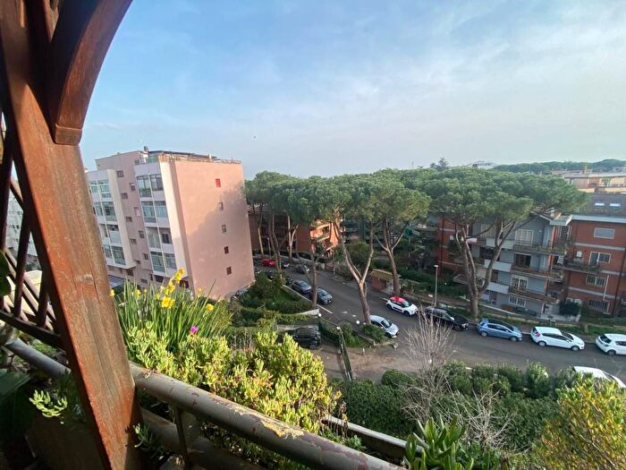 Casa bilocale in affitto in Via Fiume delle Perle, Mostacciano, Roma