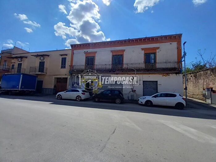 Appartamento trilocale in vendita in Via Mattarella, Calvizzano