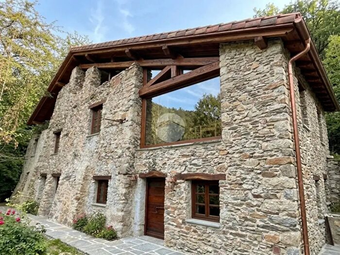 Casa trilocale in vendita in Localita Pressavalle, Edolo