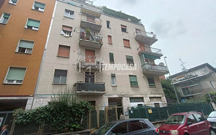 Appartamento quadrilocale in vendita in Via Gradisca, Baranzate