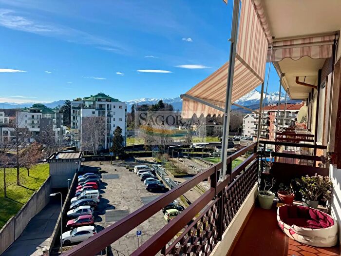 Appartamento quadrilocale in vendita in Via Bertea, Pinerolo