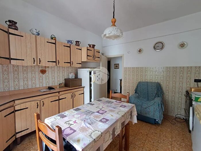 Appartamento con 5 locali in vendita in Frazione Pannesi, Lumarzo