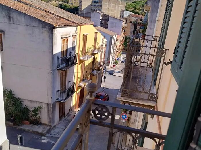 Appartamento con 7 locali in vendita in Via San Sebastiano, Ciminna