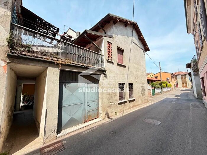 Casa trilocale in vendita in Via Trento Trieste, Vaiano Cremasco