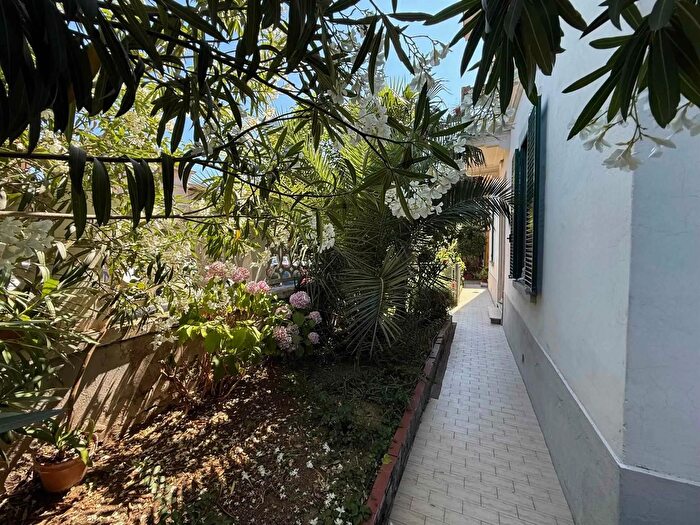 Appartamento quadrilocale in vendita in Pistoia, Pistoia