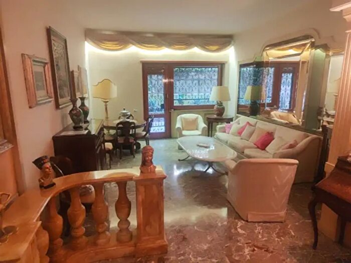 Appartamento quadrilocale in vendita in Via Jacopo Ferretti, Roma