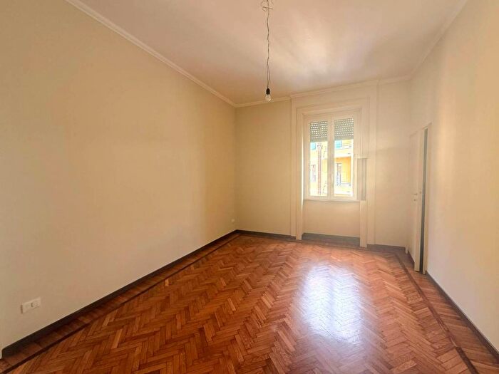 Appartamento trilocale in affitto in Via Giosuè Carducci, SantAmbrogio, Milano