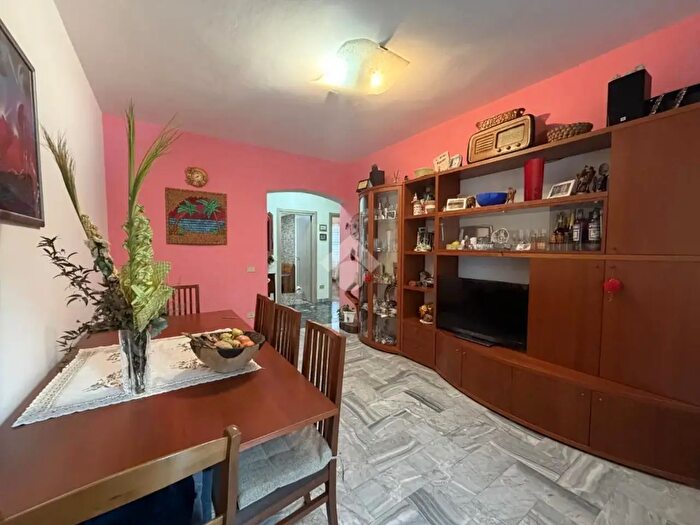 Appartamento trilocale in vendita in Via Piraghetto, Venezia