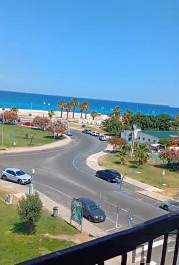 Appartamento quadrilocale in affitto in Viale John Fitzgerald Kennedy, Soverato