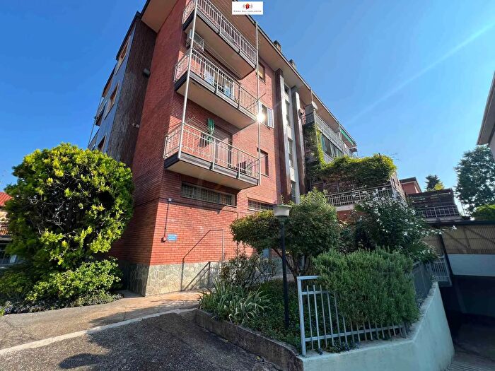 Appartamento trilocale in vendita in Via Monte Gran Sasso, Cinisello Balsamo