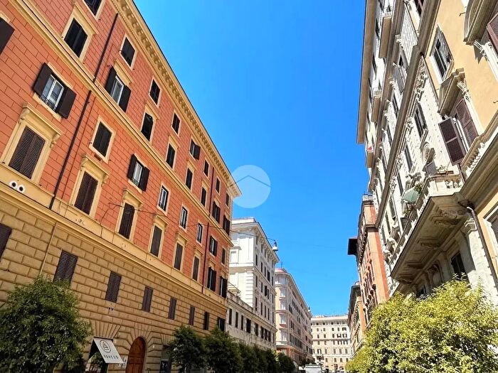 Appartamento quadrilocale in vendita in Via dei Gracchi, Roma