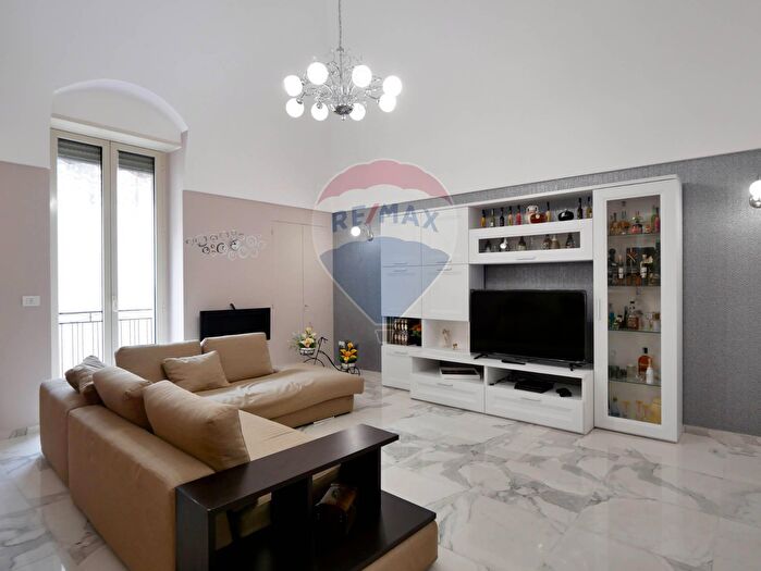 Appartamento quadrilocale in vendita in Via Milazzo, Gravina In Puglia