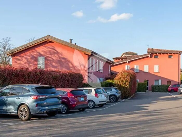 Appartamento trilocale in vendita in Strada Naviglio Alto, Parma