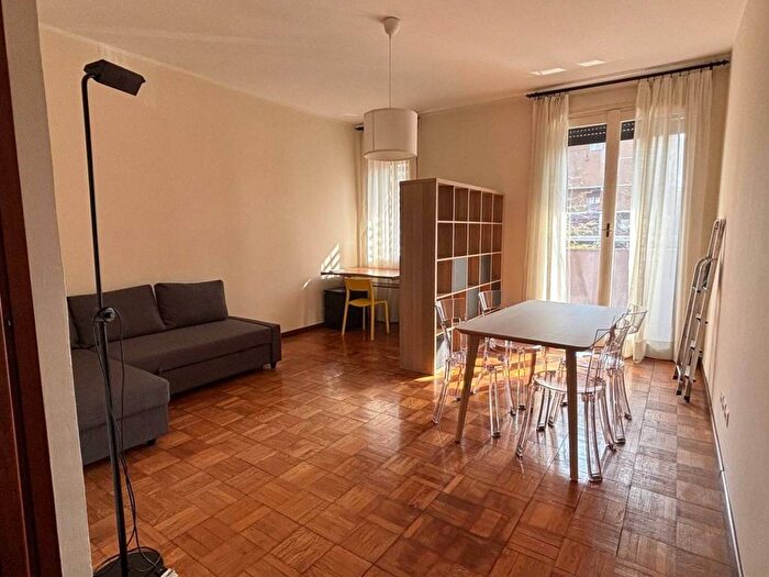 Appartamento trilocale in affitto in Piazza Ernesto De Angeli, De Angeli, Milano