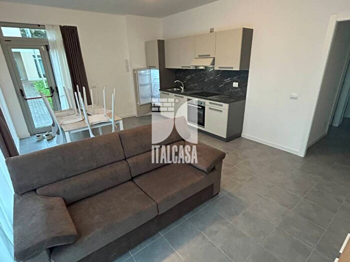 Appartamento trilocale in affitto in via Basevi, Cittadella Colle Aperto, Mantova