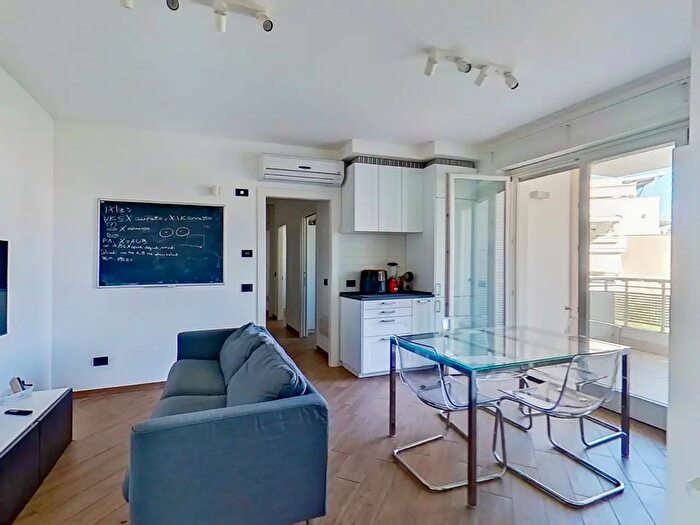Appartamento quadrilocale in vendita in Via Giuseppe Fava, Roma