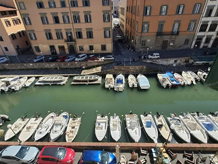 Appartamento quadrilocale in affitto in Quartiere Venezia, Livorno
