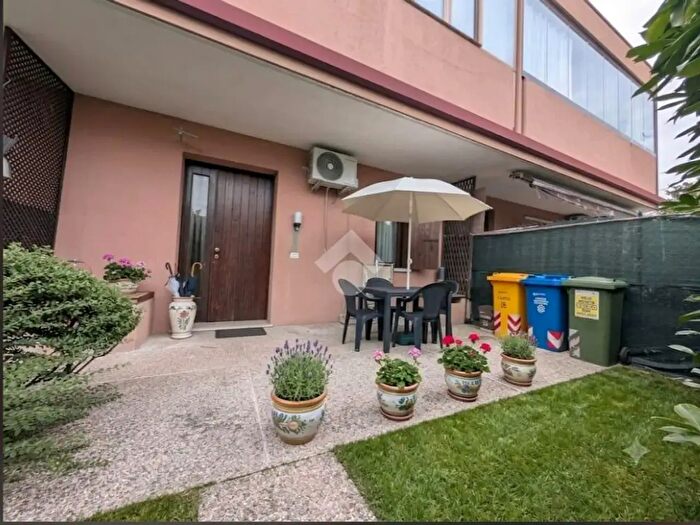 Appartamento monolocale in vendita in Monolocale Via Francesco Baracca, Preganziol