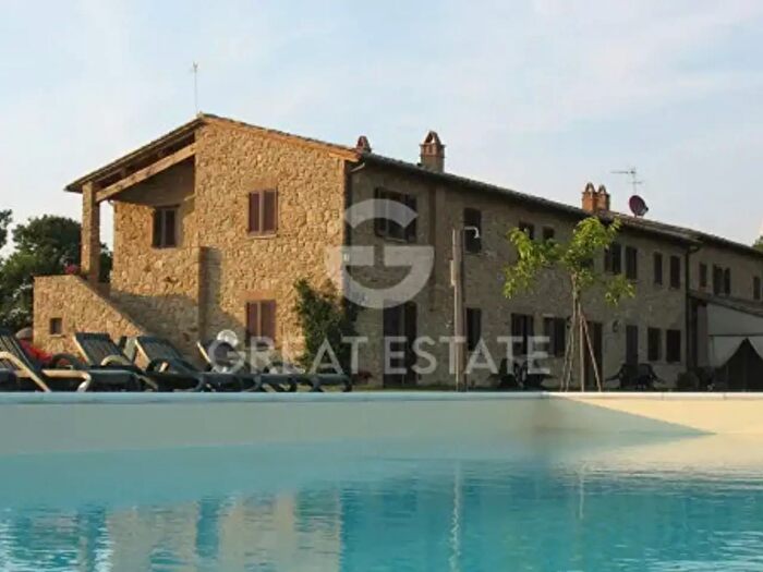 Casa con 6 locali in vendita in Località Podere Vile, Volterra