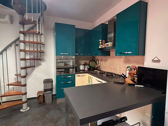 Appartamento trilocale in vendita in Piazza Milite Ignoto, Galliate