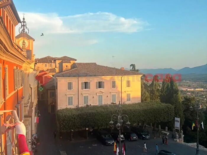 Appartamento con 7 locali in vendita in Via Vittorio Emanuele Snc, Anagni