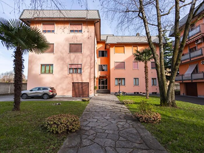 Appartamento trilocale in vendita in Desio