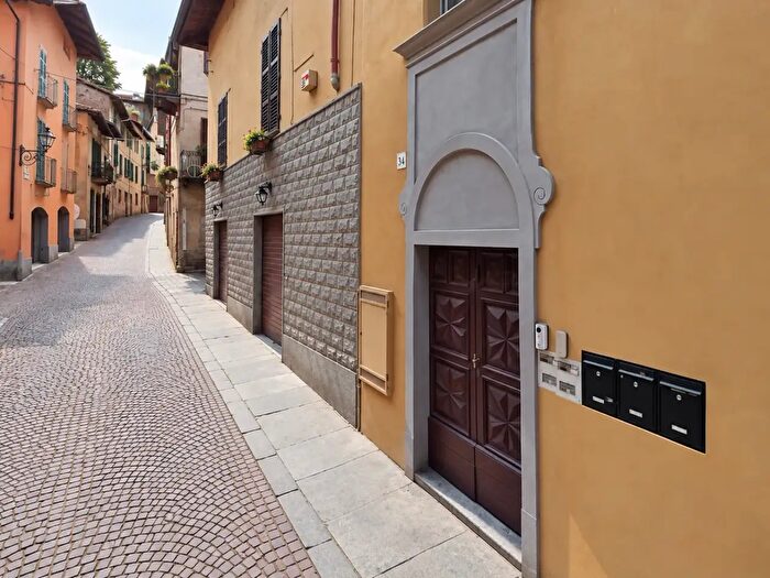 Appartamento trilocale in affitto in Via Palazzo di Città, Saluzzo