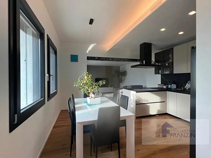 Casa quadrilocale in vendita in Via Pistor, Roncade