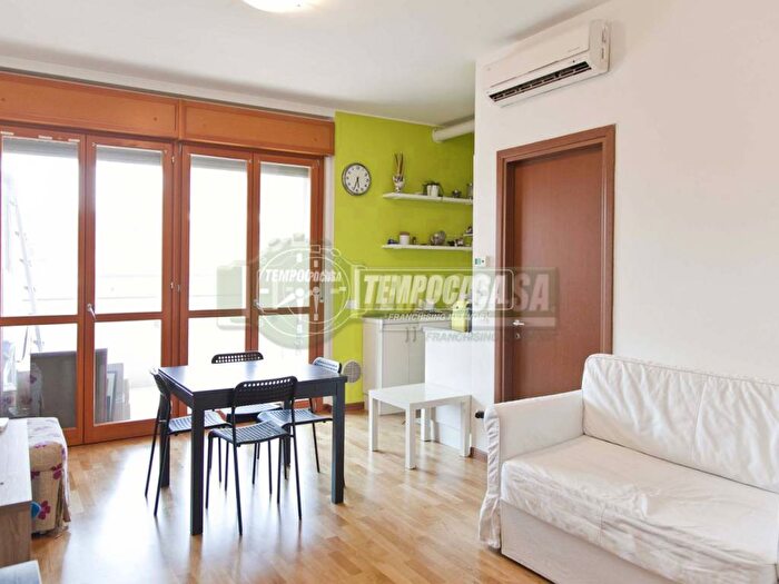 Appartamento monolocale in affitto in Via Leone Tolstoi, Giambellino, Milano