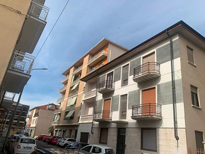 Appartamento quadrilocale in affitto in Via Regina Giovanna, Regina Margherita, Collegno